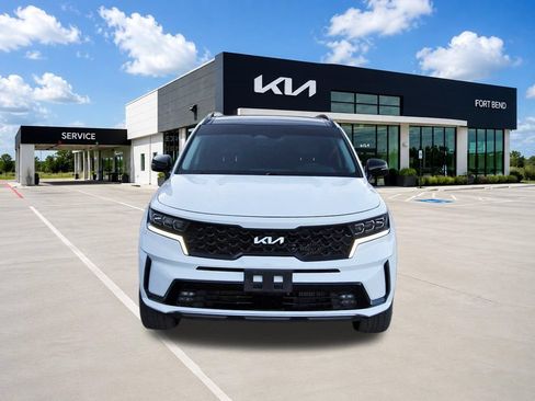 Used 2023 Kia Sorento SX AWD/4WD image 2