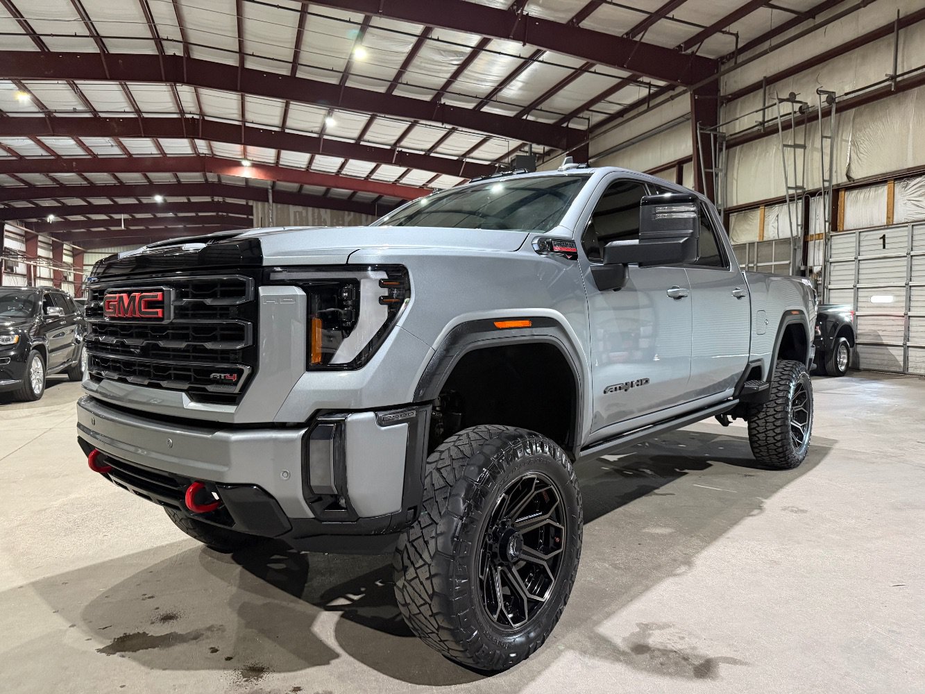 Used 2024 GMC Sierra 2500 AT4 w/ AT4 Preferred Package AWD/4WD image 9