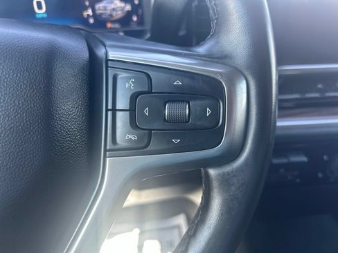 Used 2025 Chevrolet Silverado 1500 LT AWD/4WD image 17