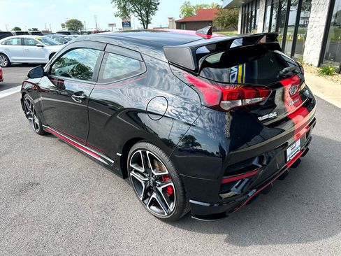 Used 2020 Hyundai Veloster N w/ Performance Package image 5