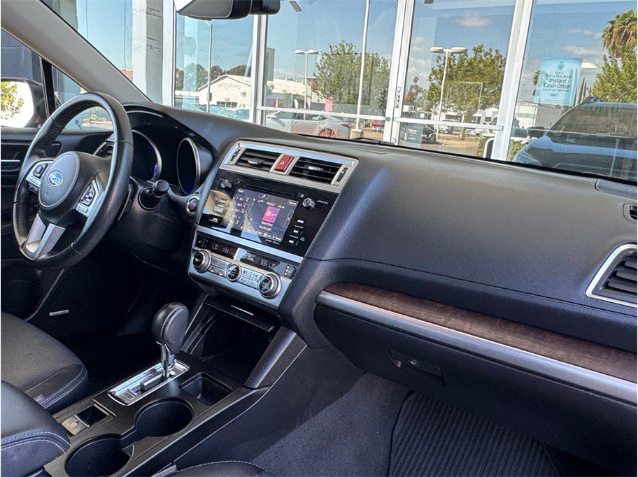 Used 2017 Subaru Outback 2.5i Limited AWD/4WD image 22
