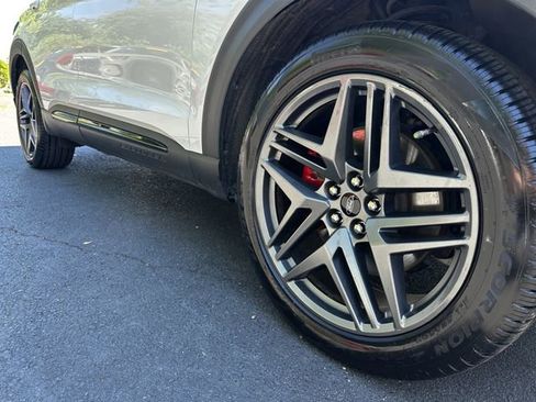 Certified 2025 Ford Explorer ST AWD/4WD image 11