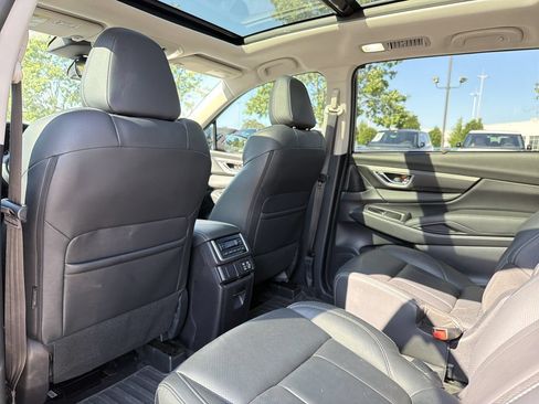 Used 2023 Subaru Ascent Limited w/ Technology Package AWD/4WD image 9