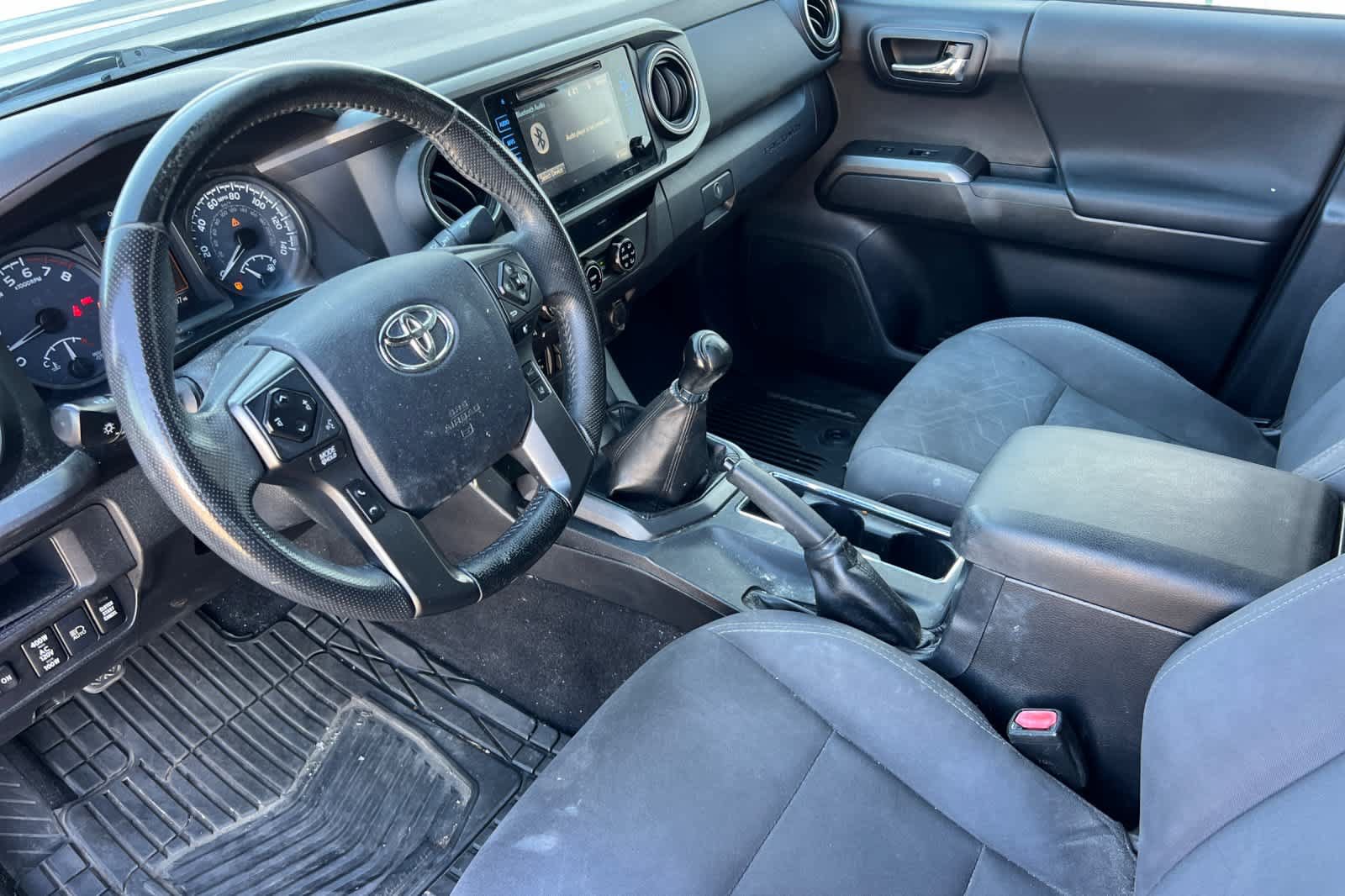 Used 2018 Toyota Tacoma TRD Sport w/ Technology Package AWD/4WD image 9