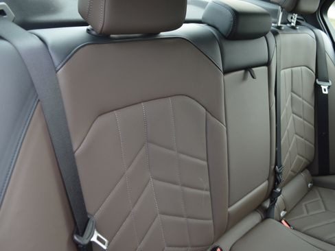 Certified 2024 BMW 530i w/ Premium Package image 34