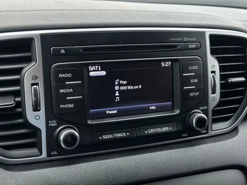 Used 2017 Kia Sportage LX image 25