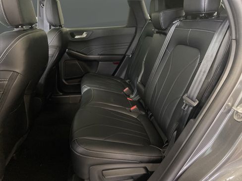 New 2025 Ford Escape SE w/ PHEV Premium Package FWD image 31
