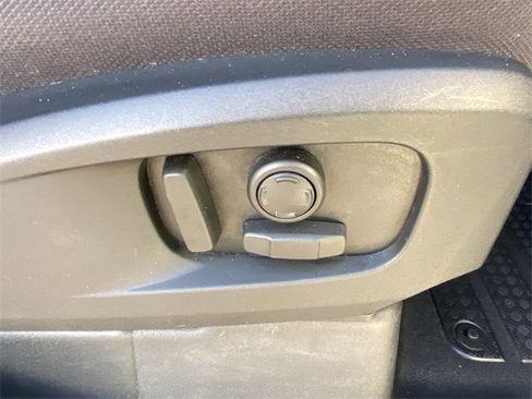 Used 2021 Land Rover Defender 110 SE image 20