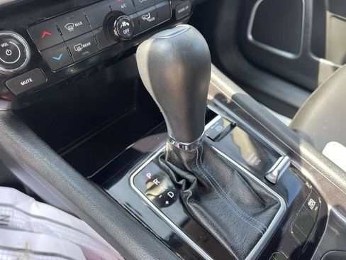 Used 2022 Jeep Compass Latitude AWD/4WD image 19