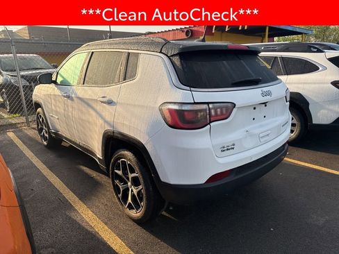 Used 2024 Jeep Compass Limited image 4