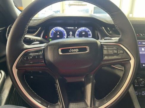 Used 2024 Jeep Grand Cherokee Altitude image 22