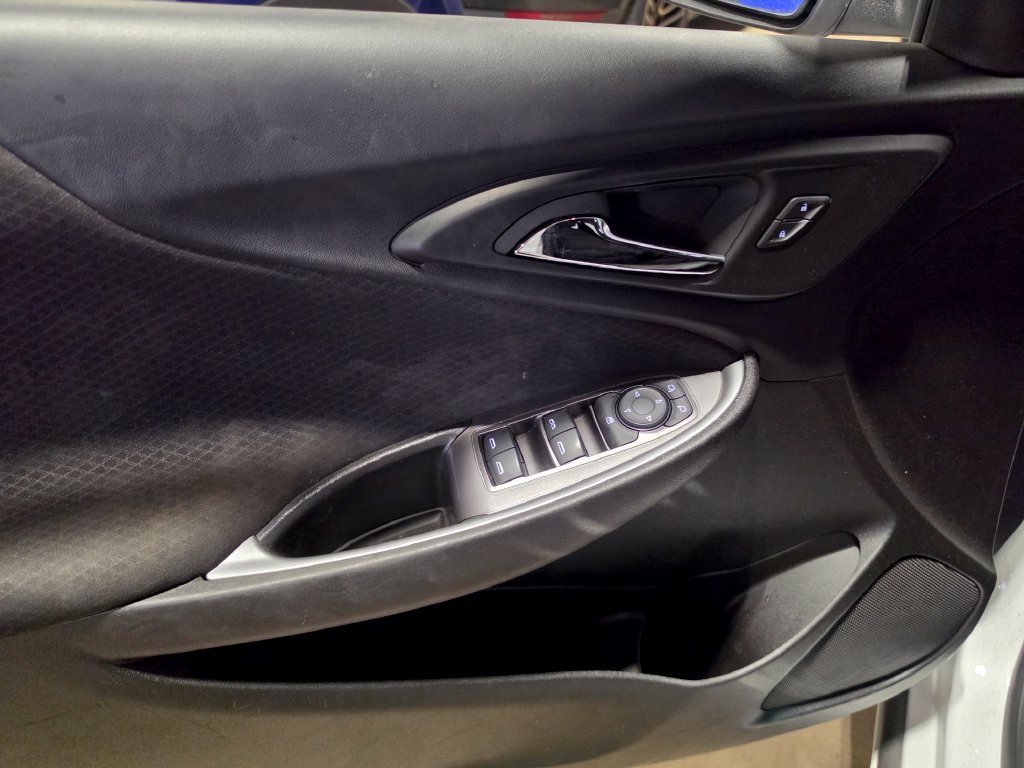 Used 2024 Chevrolet Malibu LT FWD image 5