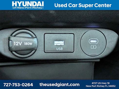 Certified 2024 Hyundai Elantra Blue image 23