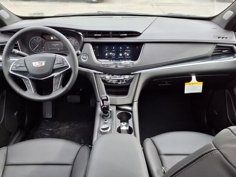 New 2025 Cadillac XT5 Premium Luxury image 19