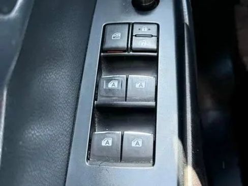 Used 2017 Toyota Highlander Limited Platinum w/ Carpet Mat Package FWD image 20