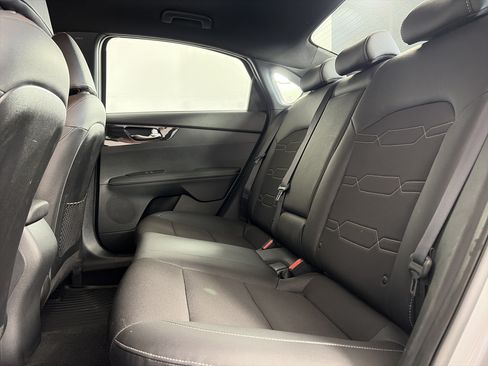 Certified 2023 Kia Forte GT-Line FWD image 7