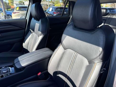 Certified 2025 MAZDA CX-50 2.5 Hybrid w/ Premium Plus Pkg image 24