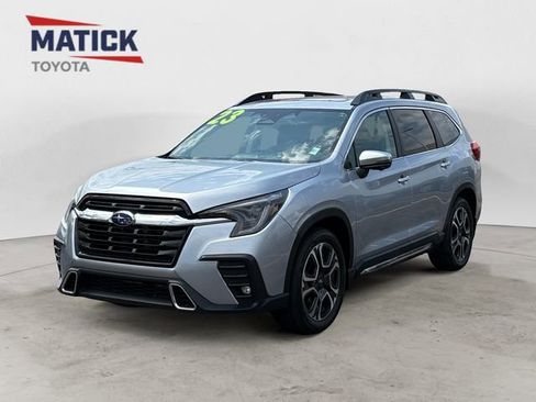 Used 2023 Subaru Ascent Touring AWD/4WD image 3