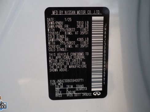 Used 2025 INFINITI QX80 Sensory AWD/4WD image 37