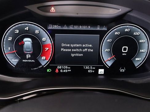 Used 2021 Audi Q8 Prestige w/ Prestige Package image 4