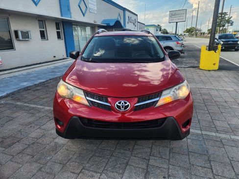 Used 2015 Toyota RAV4 LE image 2