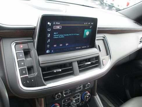 Used 2024 Chevrolet Tahoe High Country AWD/4WD image 33