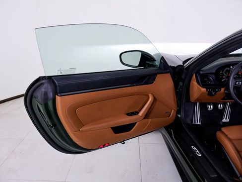 Used 2026 Porsche 911 GT3 RWD image 15
