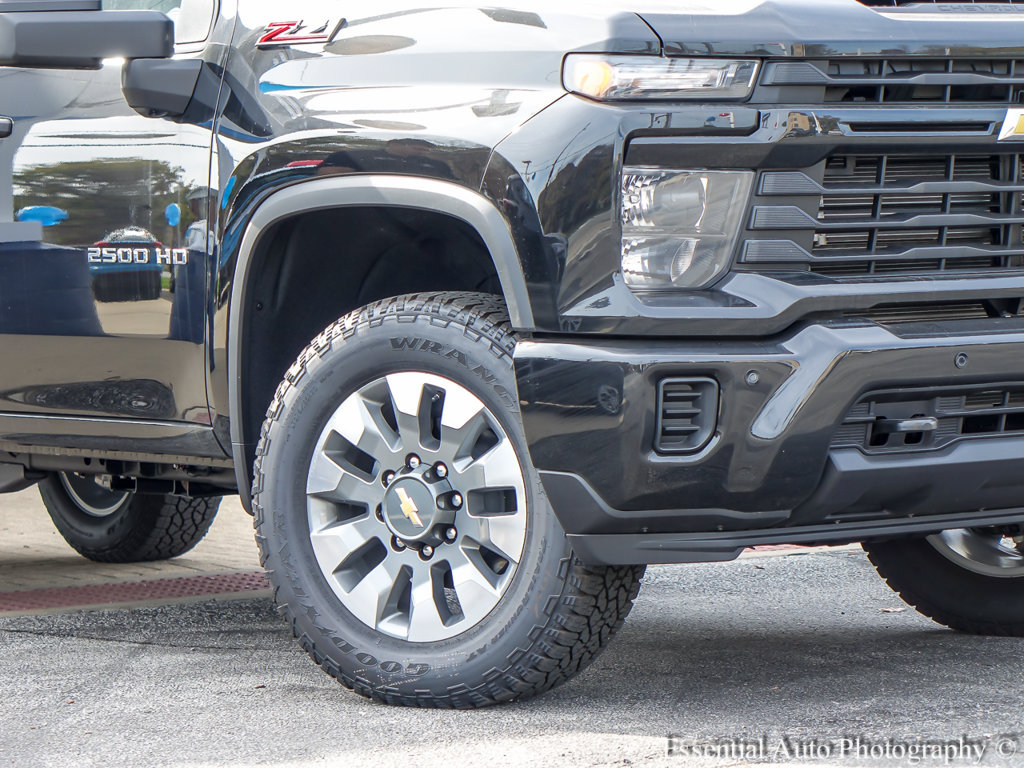 New 2026 Chevrolet Silverado 2500 Custom w/ Custom Value Package AWD/4WD image 4