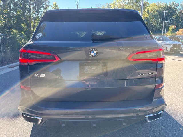 Used 2019 BMW X5 xDrive40i w/ M Sport Package AWD/4WD image 6