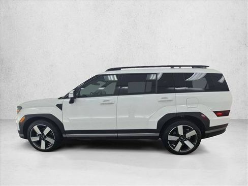 Used 2025 Hyundai Santa Fe Limited FWD image 9