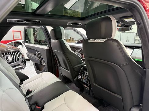 Used 2025 Land Rover Range Rover Sport Autobiography image 21