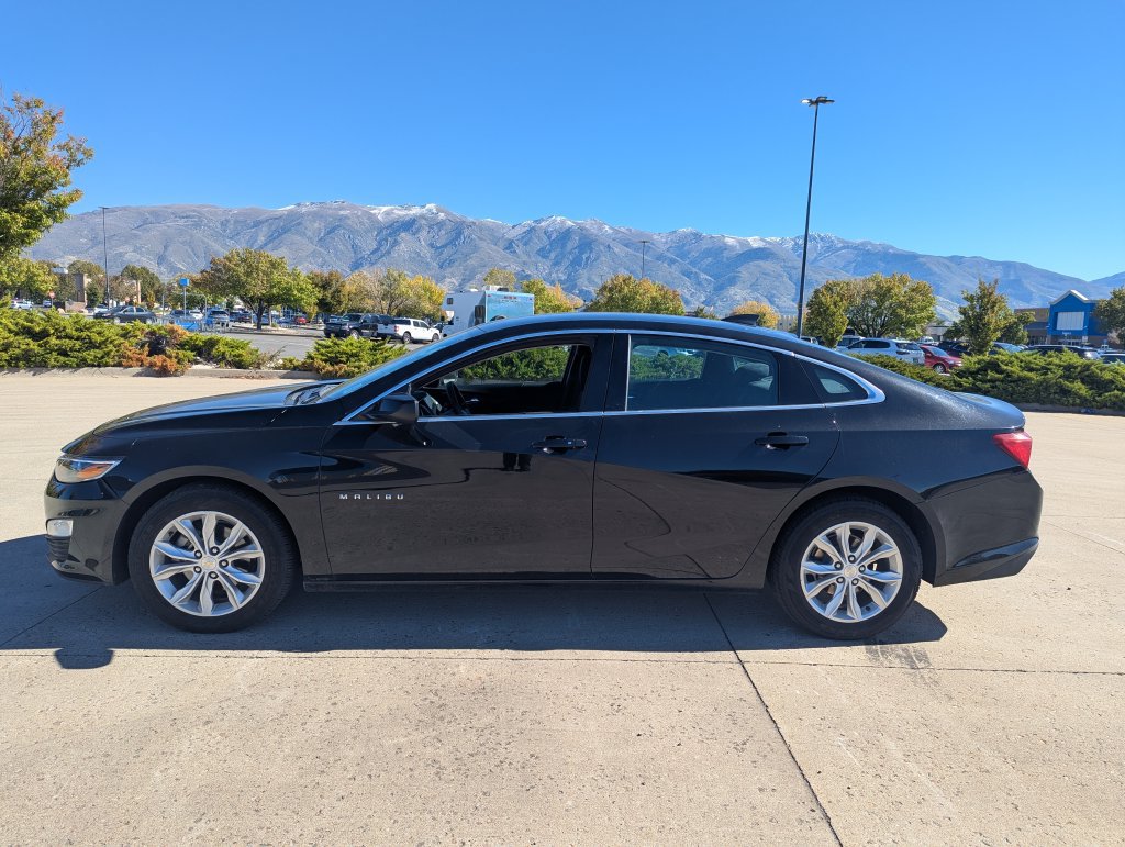 Used 2025 Chevrolet Malibu LT FWD image 7