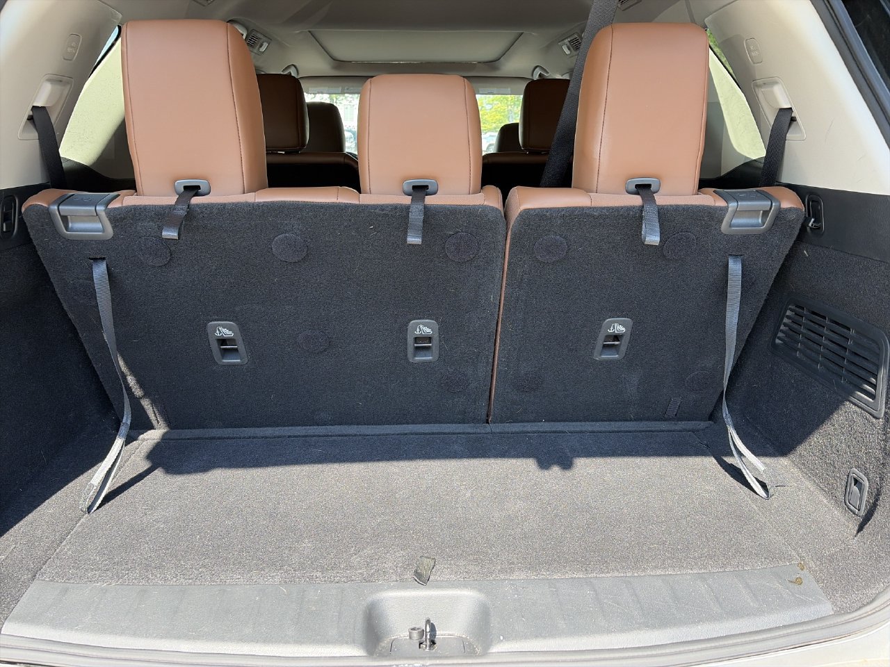 Certified 2023 Nissan Pathfinder Platinum AWD/4WD image 32