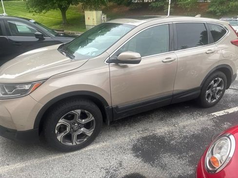 Used 2018 Honda CR-V EX image 2