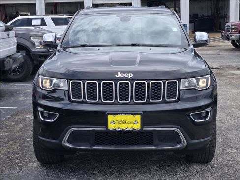 Used 2018 Jeep Grand Cherokee Limited w/ Trailer Tow Group IV RWD image 2