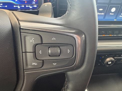 Used 2025 Chevrolet Silverado 1500 High Country image 13