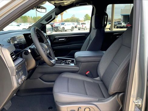 Certified 2026 Chevrolet Suburban LS image 16