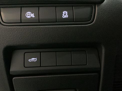 Used 2024 MAZDA MAZDA3 s image 11