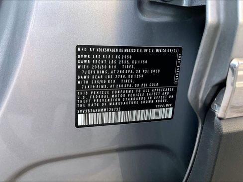 Used 2021 Volkswagen Tiguan SEL FWD image 34