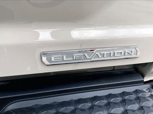 Certified 2026 GMC Canyon Elevation w/ Convenience Package RWD image 11