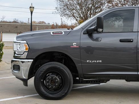 Used 2021 RAM 3500 Tradesman image 16