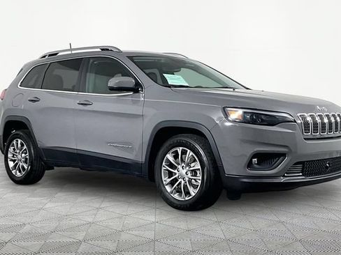 Used 2021 Jeep Cherokee Latitude Plus FWD image 3