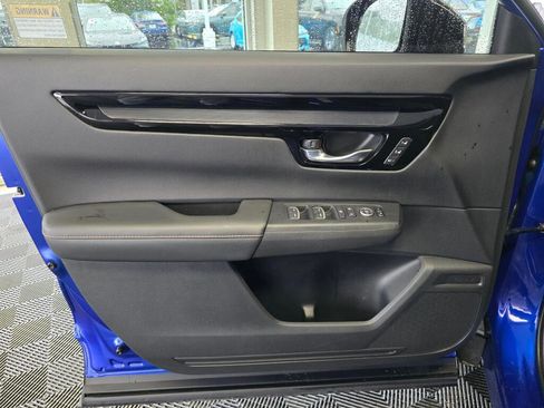 Used 2025 Honda CR-V Sport Touring image 19