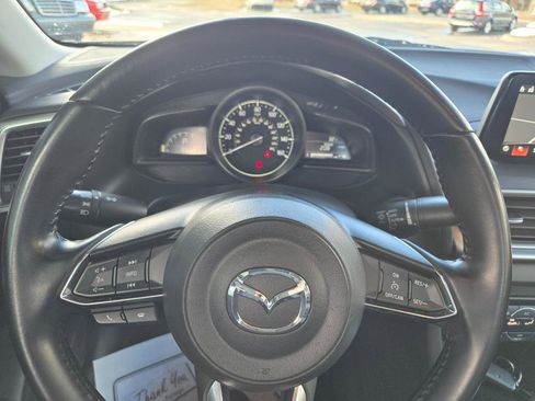 Used 2017 MAZDA MAZDA3 Touring image 13