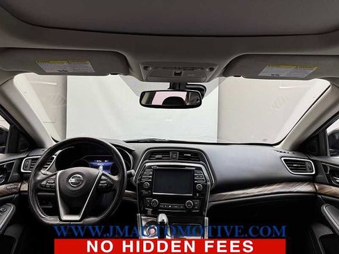 Used 2016 Nissan Maxima Platinum FWD image 12