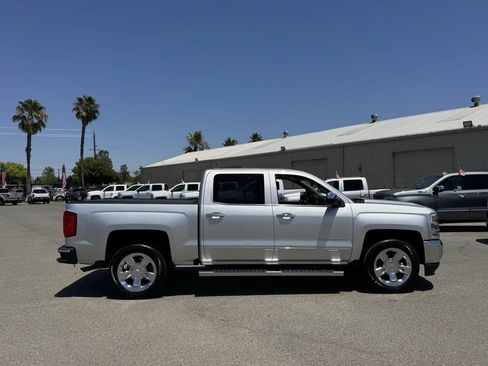 Used 2018 Chevrolet Silverado 1500 LTZ w/ Sport Package AWD/4WD image 13