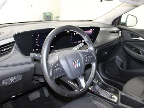 Used 2025 Buick Encore GX Preferred AWD/4WD image 17