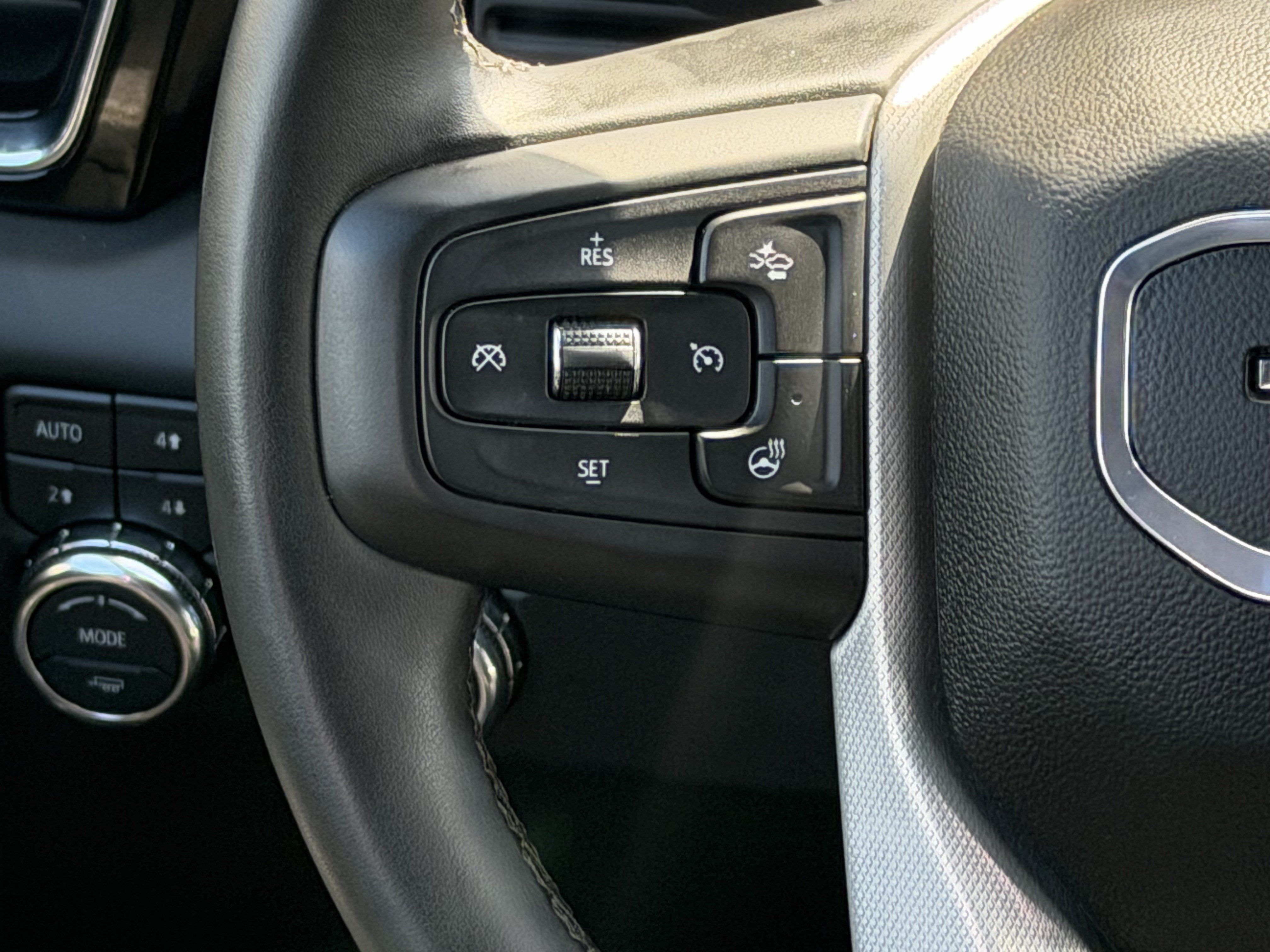 Used 2025 GMC Sierra 3500 Denali AWD/4WD image 13