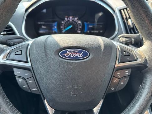 Used 2021 Ford Edge Titanium FWD image 17