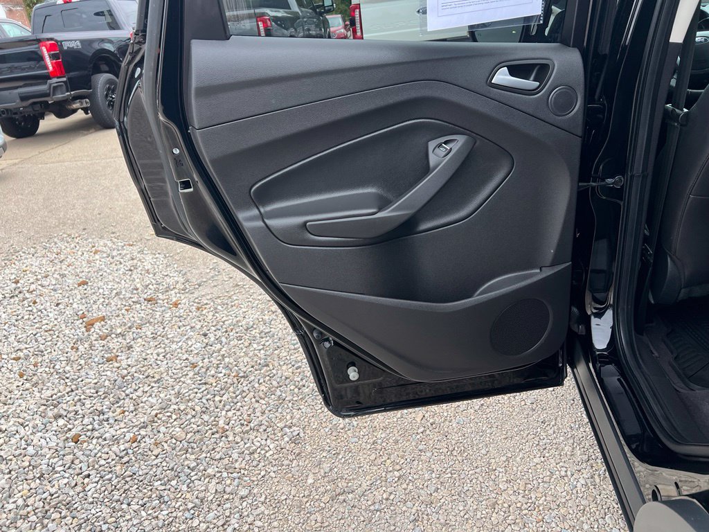 Used 2016 Ford Escape Titanium AWD/4WD image 16